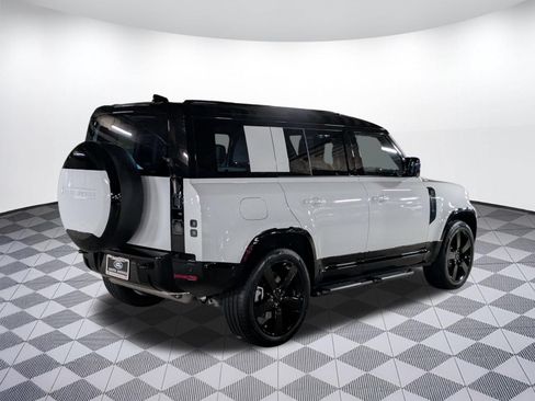 New 2026 Land Rover Defender 110 X-Dynamic SE AWD/4WD image 5