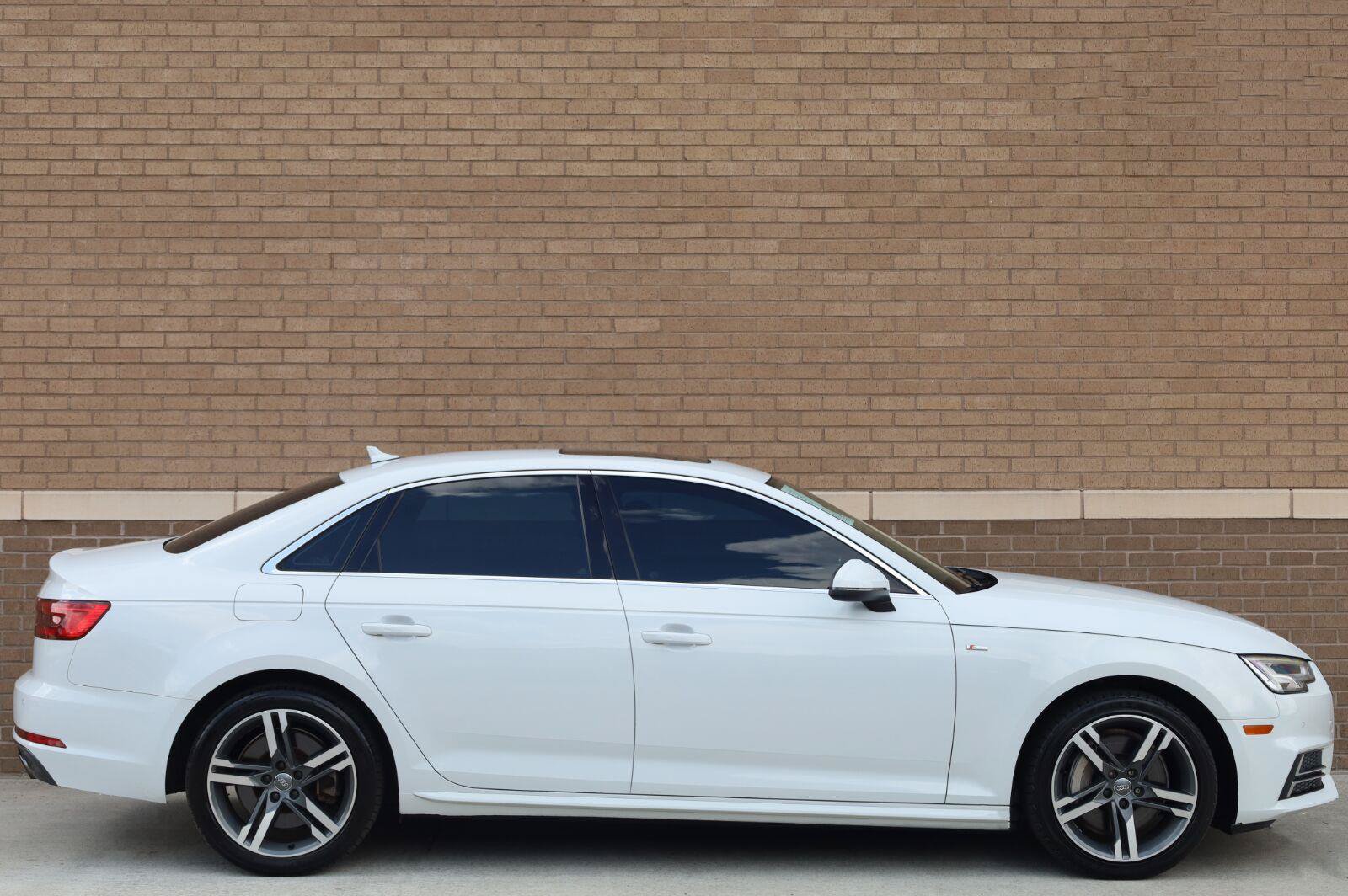 Used 2017 Audi A4 2.0T Premium Plus w/ Premium Plus Package AWD/4WD image 2