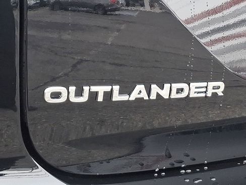 New 2026 Mitsubishi Outlander SE AWD/4WD image 13
