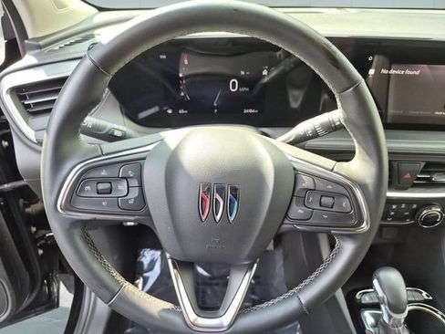 Used 2024 Buick Encore GX Preferred w/ Comfort Package FWD image 18