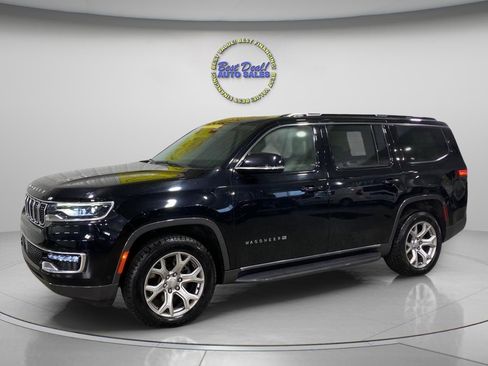 Used 2022 Jeep Wagoneer Series I w/ Premium Group I AWD/4WD image 1