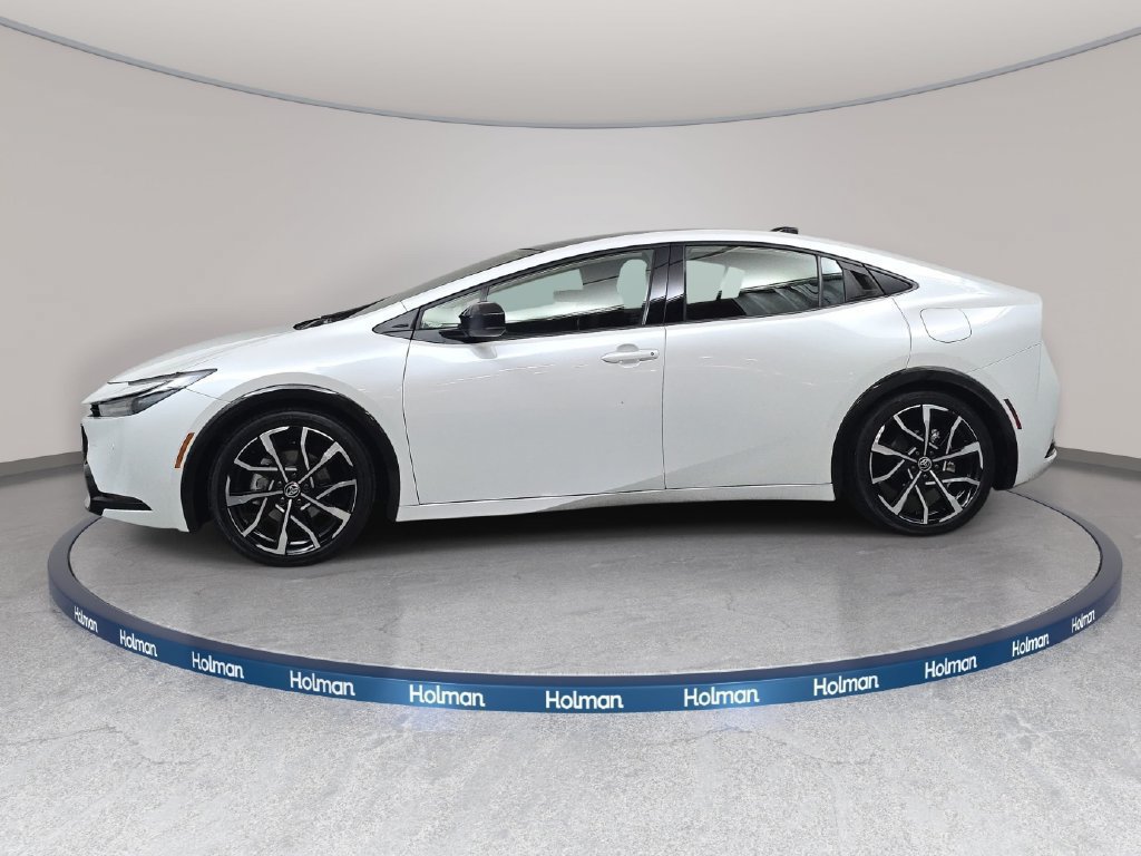 Used 2023 Toyota Prius Prime FWD image 9