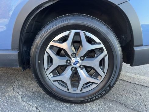 Used 2022 Subaru Forester Premium image 30
