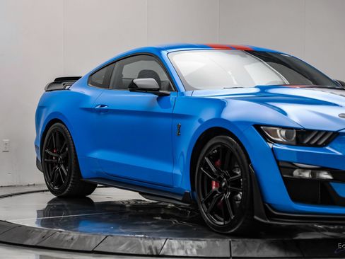 Used 2022 Ford Mustang Shelby GT500 w/ Technology Package RWD image 25