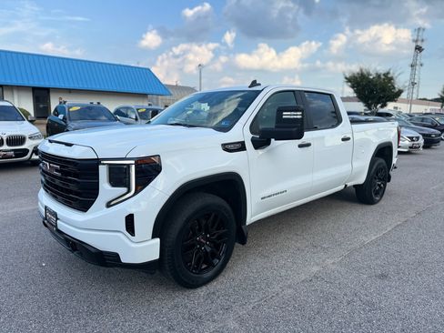 Used 2024 GMC Sierra 1500 Pro w/ Graphite Edition AWD/4WD image 4