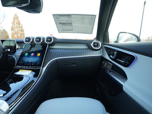 New 2026 Mercedes-Benz GLC 300 4MATIC image 24