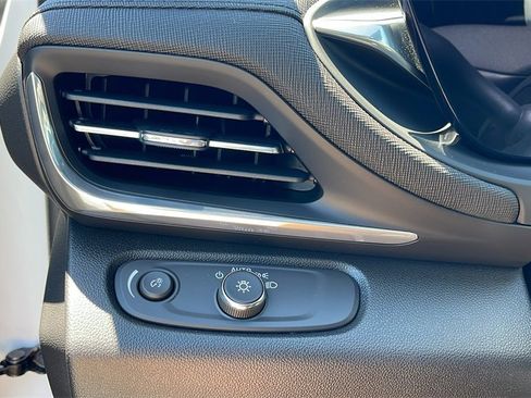 Used 2024 Buick Envista Preferred w/ Convenience I Package image 24