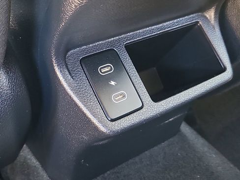 Certified 2025 Kia Seltos LX AWD/4WD image 17