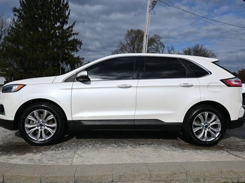 Used 2019 Ford Edge Titanium w/ Equipment Group 301A image 8