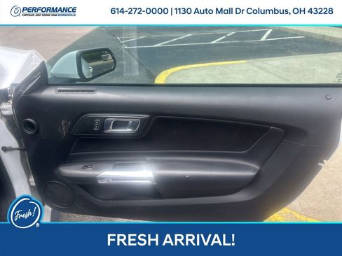 Used 2018 Ford Mustang Coupe RWD image 15