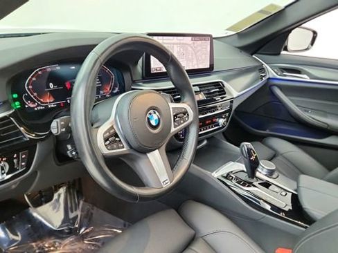 Used 2023 BMW 530i w/ M Sport Package image 17
