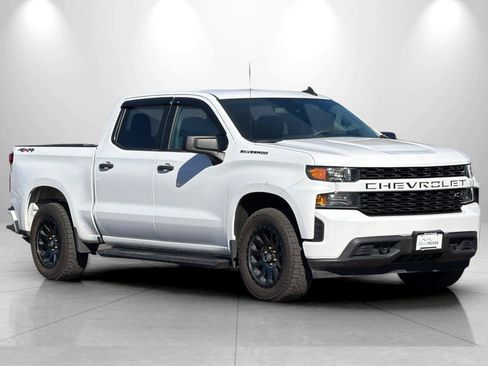 Used 2021 Chevrolet Silverado 1500 Custom AWD/4WD image 9