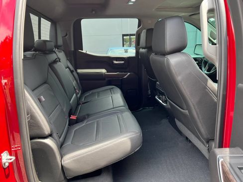 Used 2021 GMC Sierra 1500 Denali w/ Denali Premium Package AWD/4WD image 9
