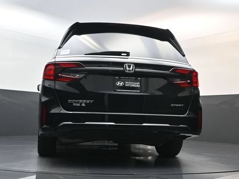 Used 2025 Honda Odyssey Sport-L image 27