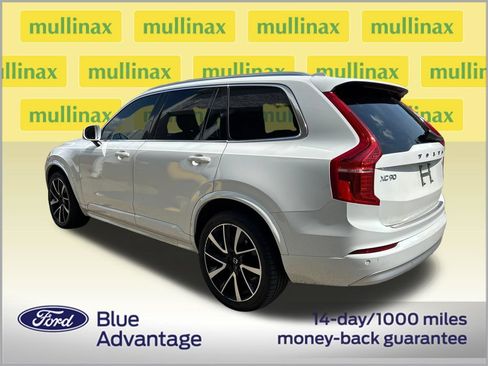 Used 2022 Volvo XC90 T6 Momentum w/ Advanced Package AWD/4WD image 3