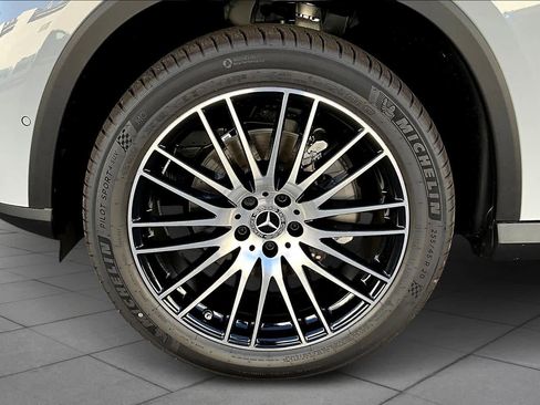 Used 2026 Mercedes-Benz GLC 300 image 10