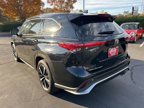 Used 2021 Toyota Highlander XSE image 9