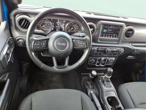 Used 2021 Jeep Gladiator Sport AWD/4WD image 12