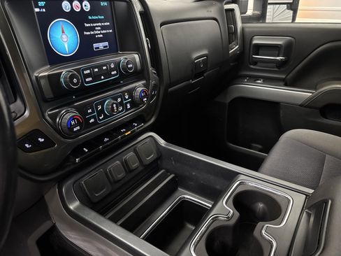 Used 2018 Chevrolet Silverado 2500 LT w/ Custom Sport Edition image 20