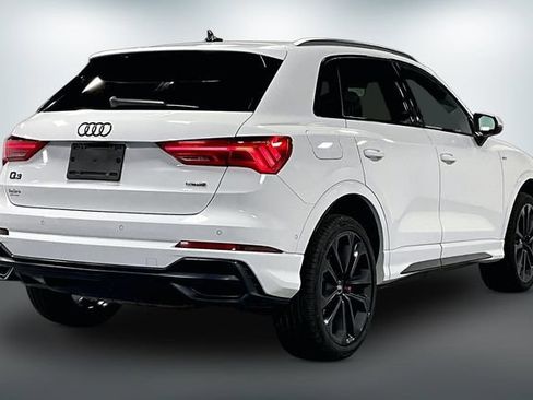 Used 2021 Audi Q3 2.0T Premium Plus w/ Premium Plus Package AWD/4WD image 8