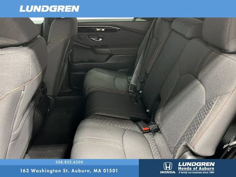 New 2026 Honda Pilot Sport image 17