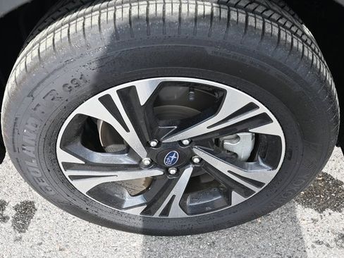 Certified 2024 Subaru Crosstrek 2.0i Premium image 17