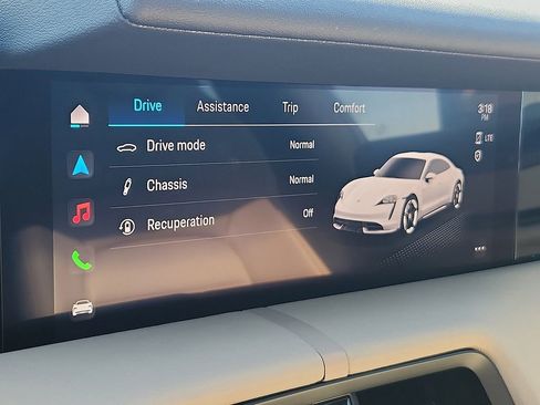 Certified 2022 Porsche Taycan image 24