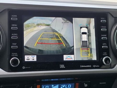Certified 2020 Toyota Tacoma Limited image 13