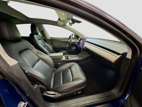 Used 2022 Tesla Model 3 Performance image 32