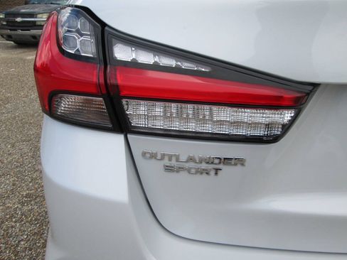 Used 2025 Mitsubishi Outlander Sport ES AWD/4WD image 24
