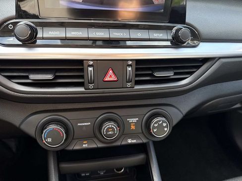Used 2023 Kia Forte LXS FWD image 21
