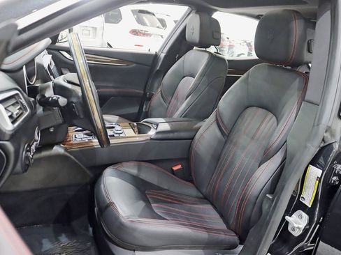 Used 2019 Maserati Ghibli S GranLusso image 27