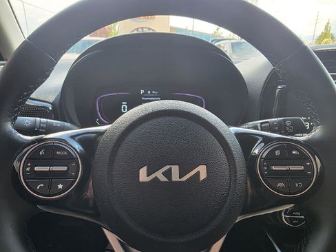 Used 2023 Kia Soul EX image 16