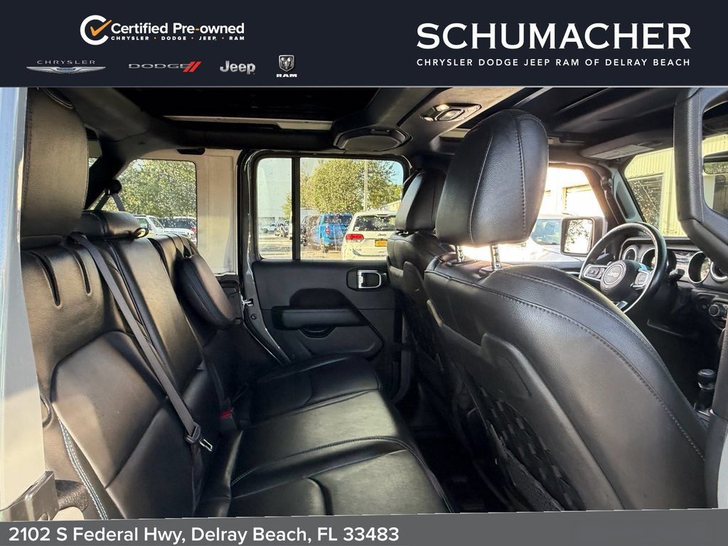 Used 2022 Jeep Wrangler Unlimited Rubicon 4xe w/ Steel Bumper Group AWD/4WD image 17