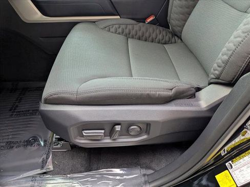 New 2026 Toyota Tundra SR5 image 4