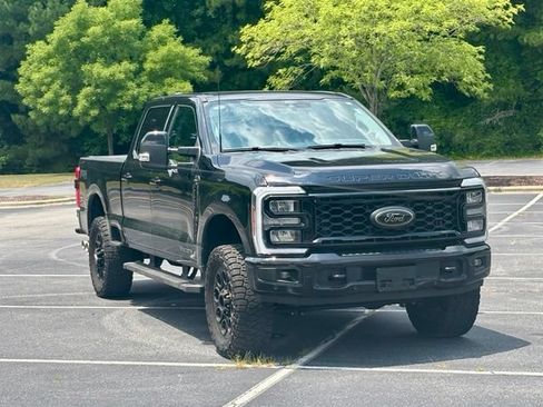 Used 2025 Ford F250 Lariat w/ Lariat Ultimate Package AWD/4WD image 11
