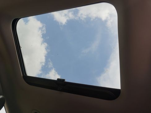 Used 2012 GMC Acadia SLT image 21