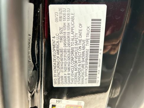 Used 2023 Honda Ridgeline RTL image 2
