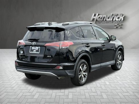 Used 2016 Toyota RAV4 XLE FWD image 9
