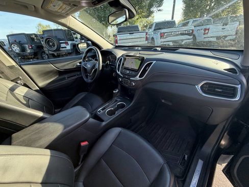 Used 2018 Chevrolet Equinox Premier AWD/4WD image 7