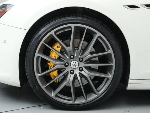 Used 2022 Maserati Ghibli Modena RWD image 26