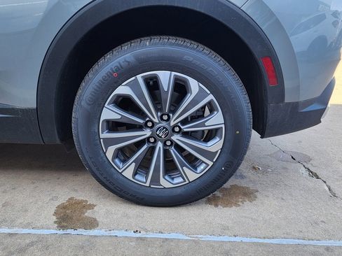 New 2025 Buick Envision Preferred image 54