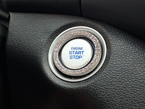 Used 2021 Hyundai Tucson Limited AWD/4WD image 16