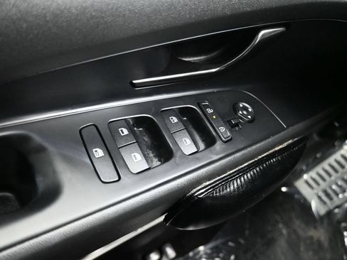 Used 2025 Hyundai Elantra N FWD image 22