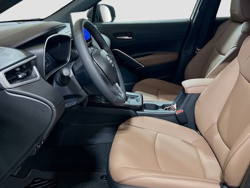 New 2026 Toyota Corolla Cross XLE w/ Convenience Package FWD image 19