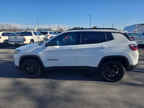 New 2026 Jeep Compass Latitude image 6