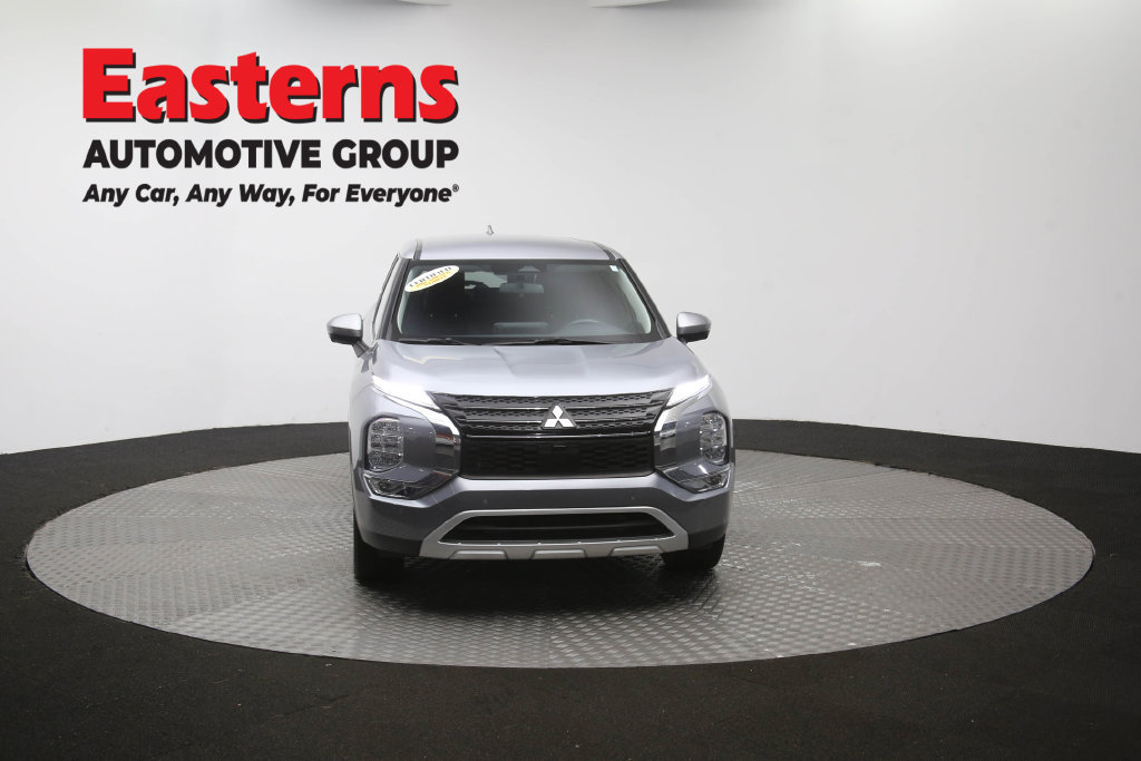 Used 2024 Mitsubishi Outlander SE FWD image 52