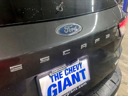 Used 2020 Ford Escape SEL image 27