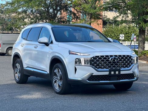 Used 2023 Hyundai Santa Fe SEL w/ Premium Package image 3