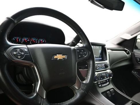 Used 2019 Chevrolet Tahoe LS w/ Enhanced Driver Alert Package AWD/4WD image 10